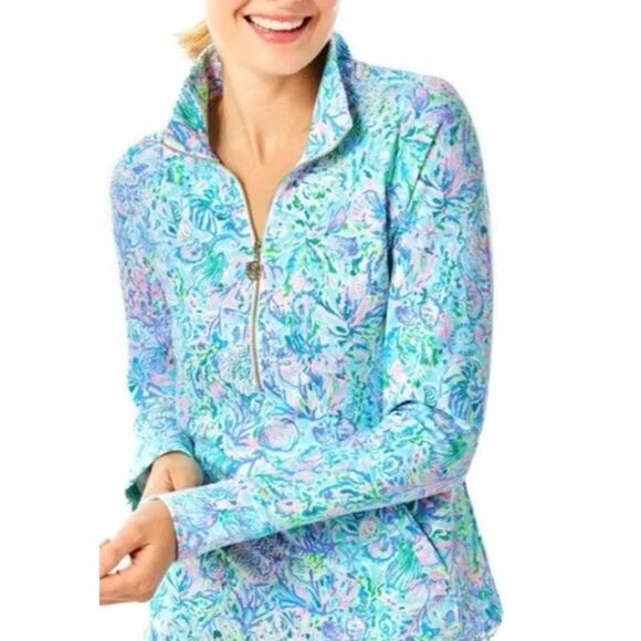 NWT LILLY PULITZER SIZE Small SKIPPER POPOVER SURF BLUE SOLEIL IT ON ME UPF 50+ - Picture 1 of 4